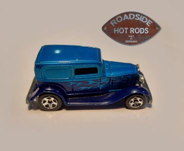 Hot Wheels Model Car 1:64 '32 Ford Delivery Tudor Blue Darkblue with Flames 321988