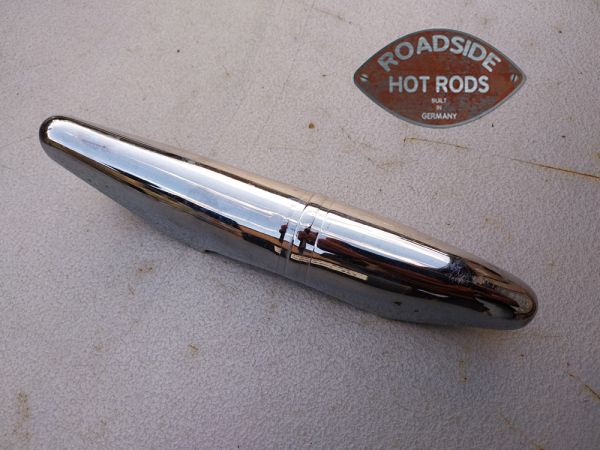 MOONEYES Red Devil License Plate Topper Autokennzeichen Nummernschild Topper