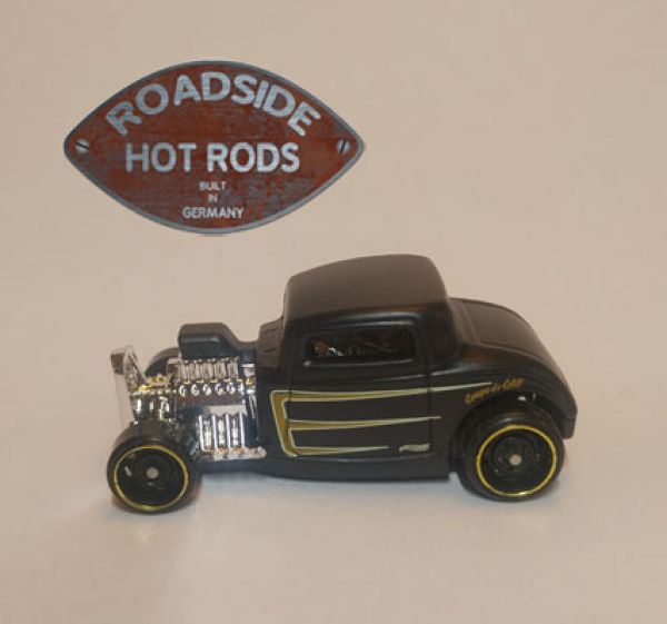 Hot Wheels Model Car 1:64 '32 Ford Black matt Scallops 1932105