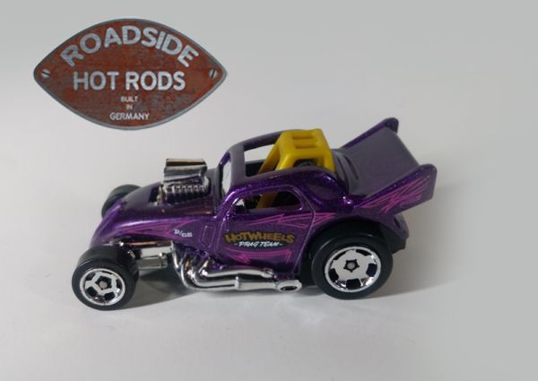 Hot Wheels Model-Auto 1:64 Fiat 500c Racecar Lila JJK23-Y16H