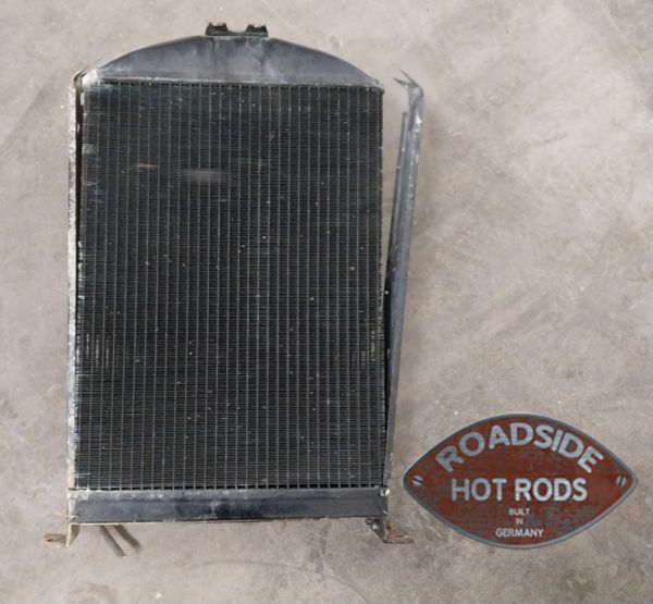 Used Radiator Ford 1933-34 to SBC V8 GBR-K30SBCV8